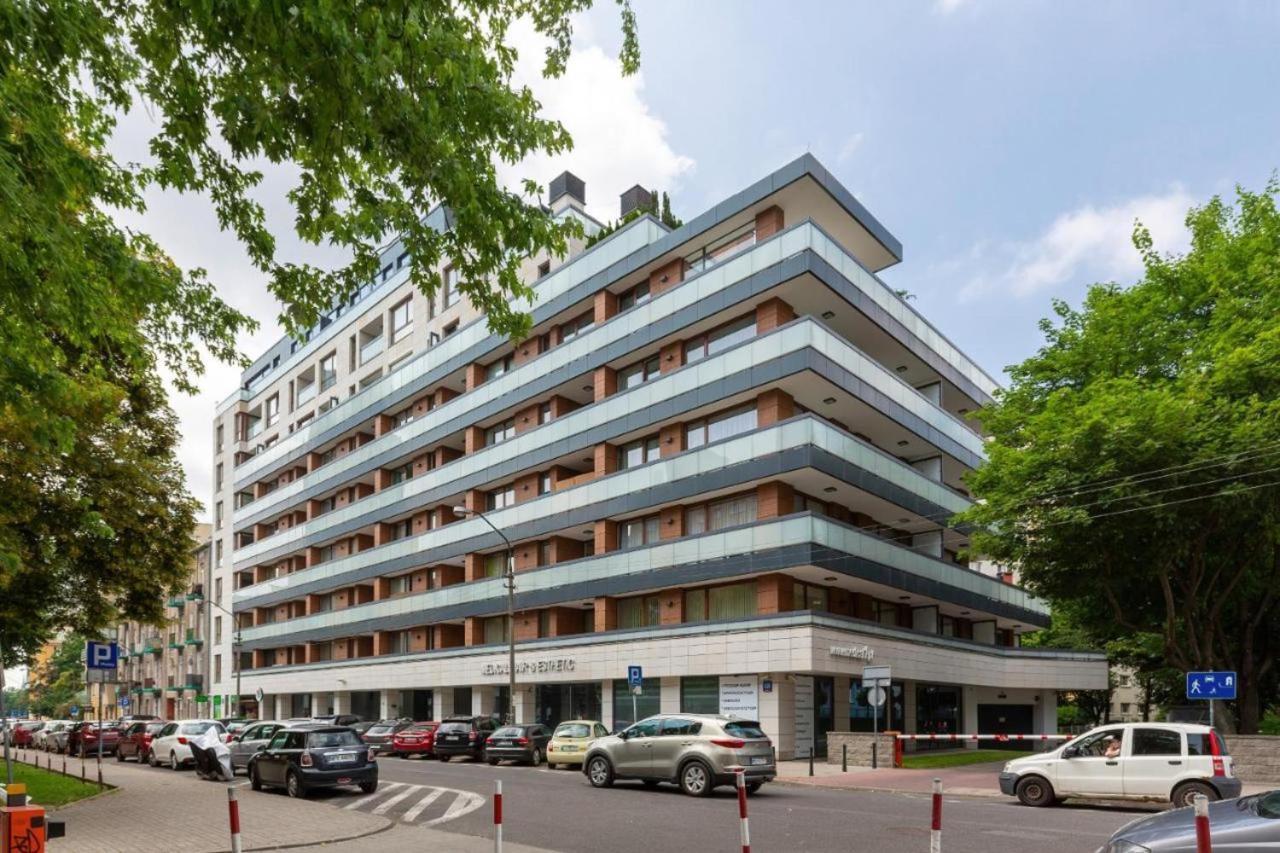 Modern Apartment With Pool Near Golden Terraces Varsovia Exterior foto